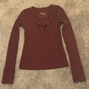 Aerie maroon sweater